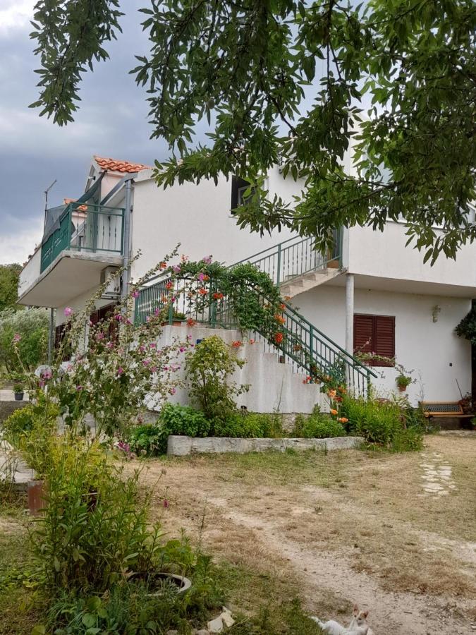 Apartman Natali Apartamento Skradin Exterior foto